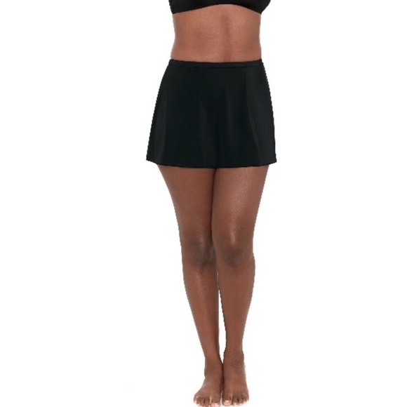 NWT Trimshaper Solid Swim Skirt - Picture 1 of 11
